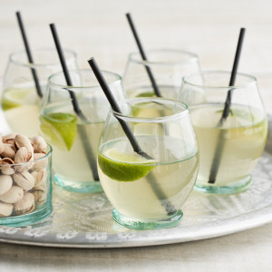 paper-straw-cocktail